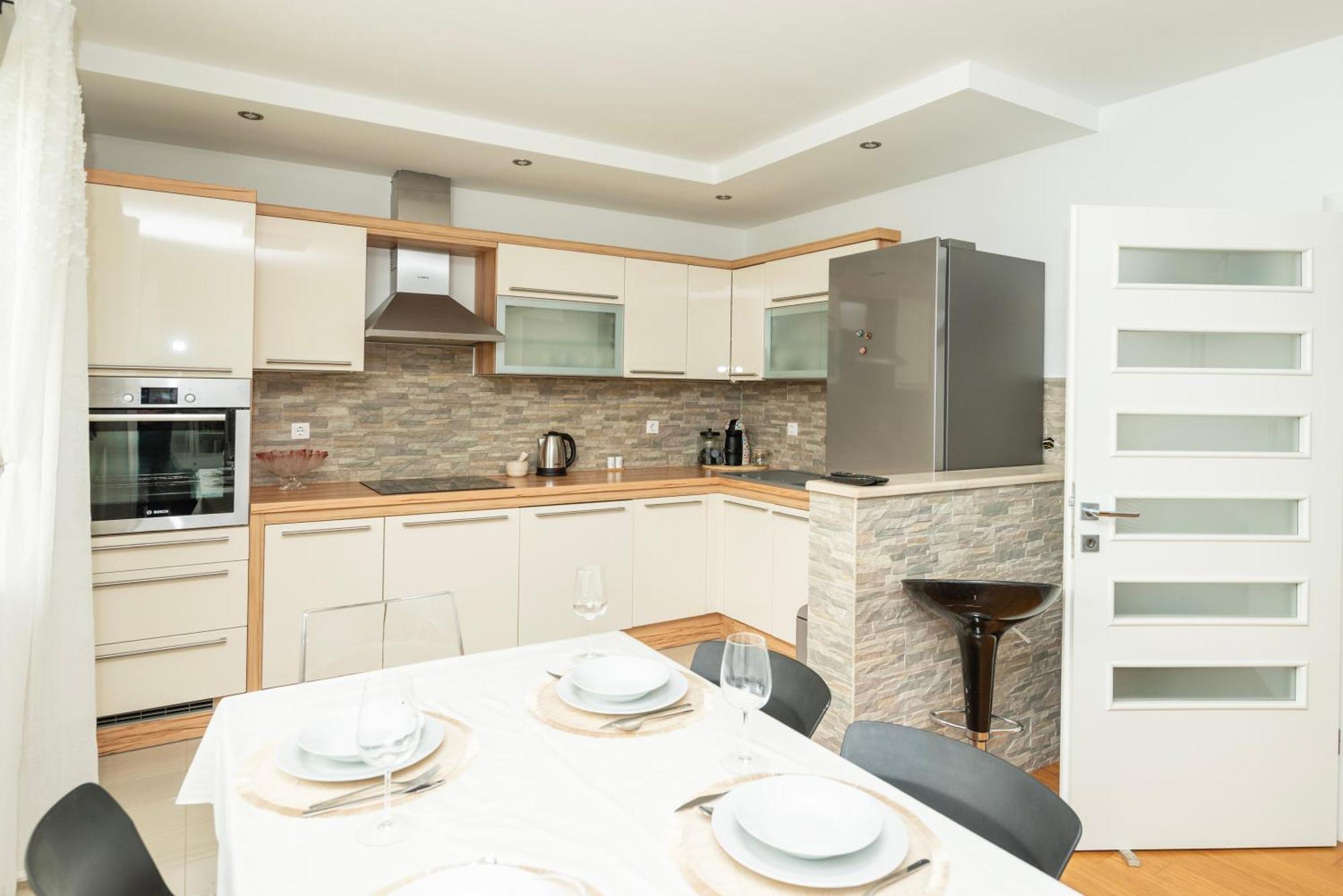Apartment Paula Трогир Екстериор снимка